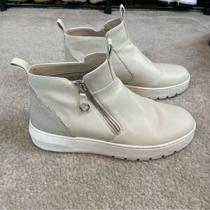 Vionic Womens Brinkely Off-White Ankle Boot Size 8.5 Winter Chelsea Ivory Fall